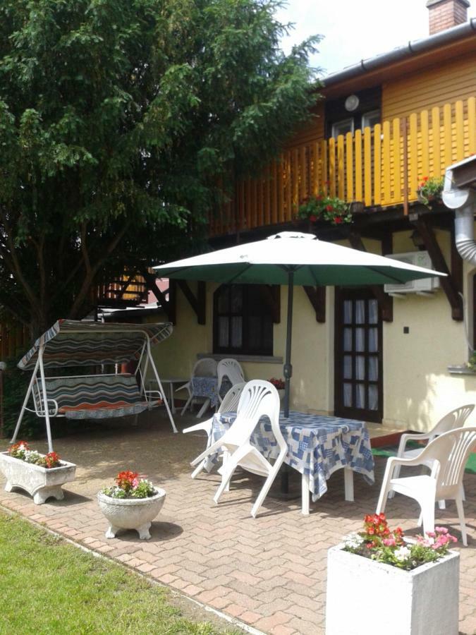 Sarkadi Apartman Hajdúszoboszló Buitenkant foto