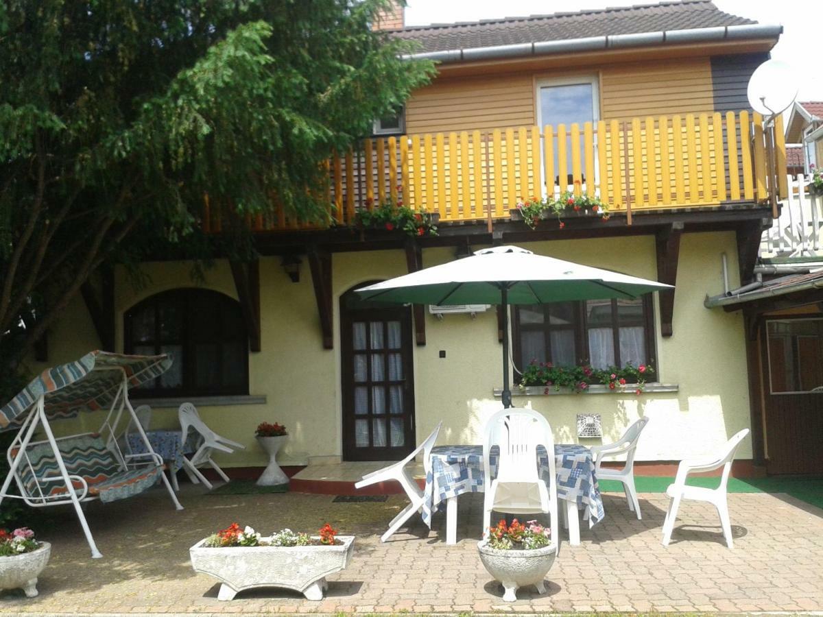 Sarkadi Apartman Hajdúszoboszló Buitenkant foto