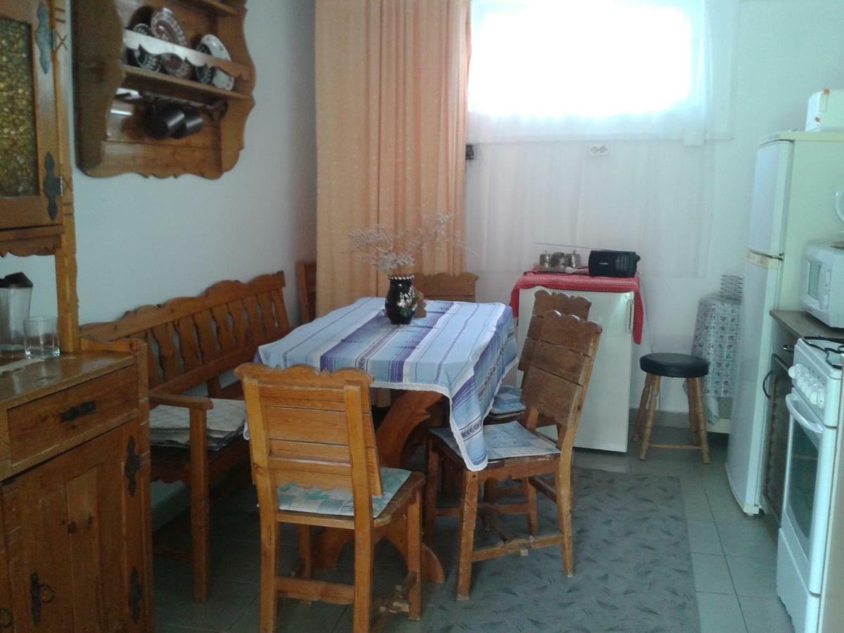 Sarkadi Apartman Hajdúszoboszló Buitenkant foto